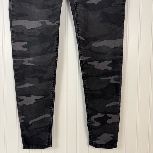 Democracy Ab Solution‎ Camo Skinny Jeans Women's Size 10 Gray Mid Rise Stretch - Picture 5 of 12